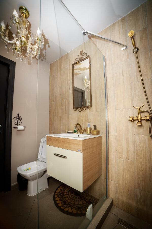 Exquisite 3 Room Apartment In The Heart Of Thetown Câmpulung Moldovenesc Exterior foto